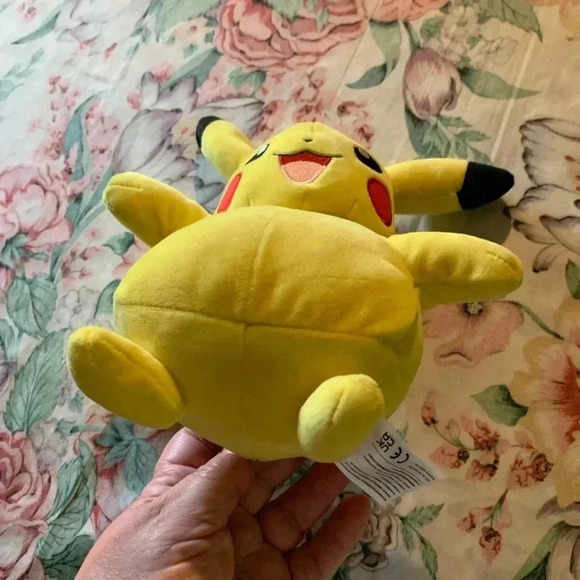 Pikachew Plush Toy - Picture 5 of 9
